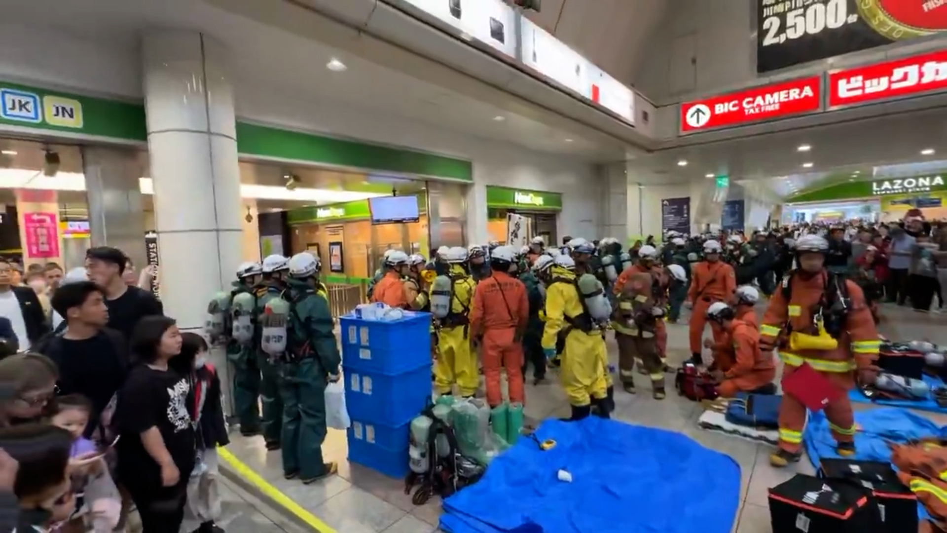 Video thumbnail for Japan halts Tokaido line train after reports of unknown substance sprayed in carriage