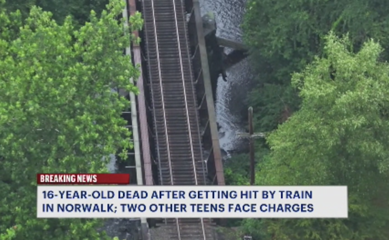 Video thumbnail for Fatal Metro-North train strike in Norwalk leaves 16-year-old dead