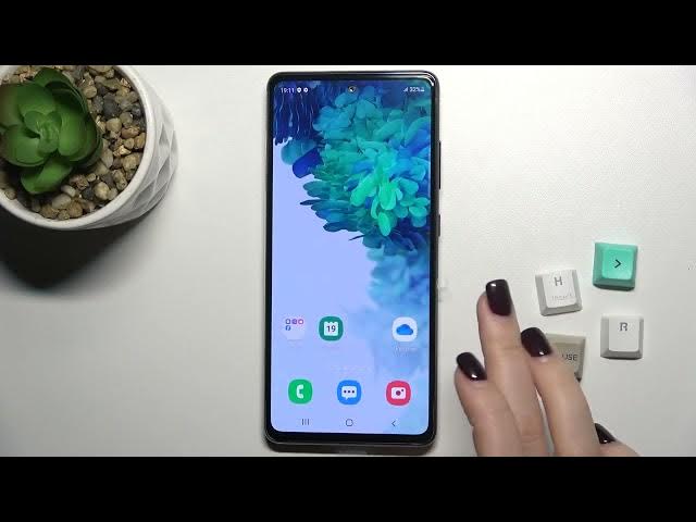 Video thumbnail for How to Create Home Screen Folders on SAMSUNG Galaxy S20 FE 5G – Group Apps in Folders