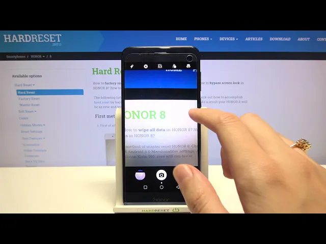 Video thumbnail for HUAWEI Honor 8 and Camera Modes - Choose Image Resolution