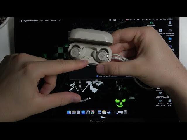 Video thumbnail for How to Pair JBL Reflect Mini NC with Macbook?