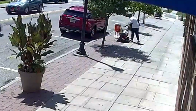 Video thumbnail for Man who stole cash from kids’ lemonade stand arrested