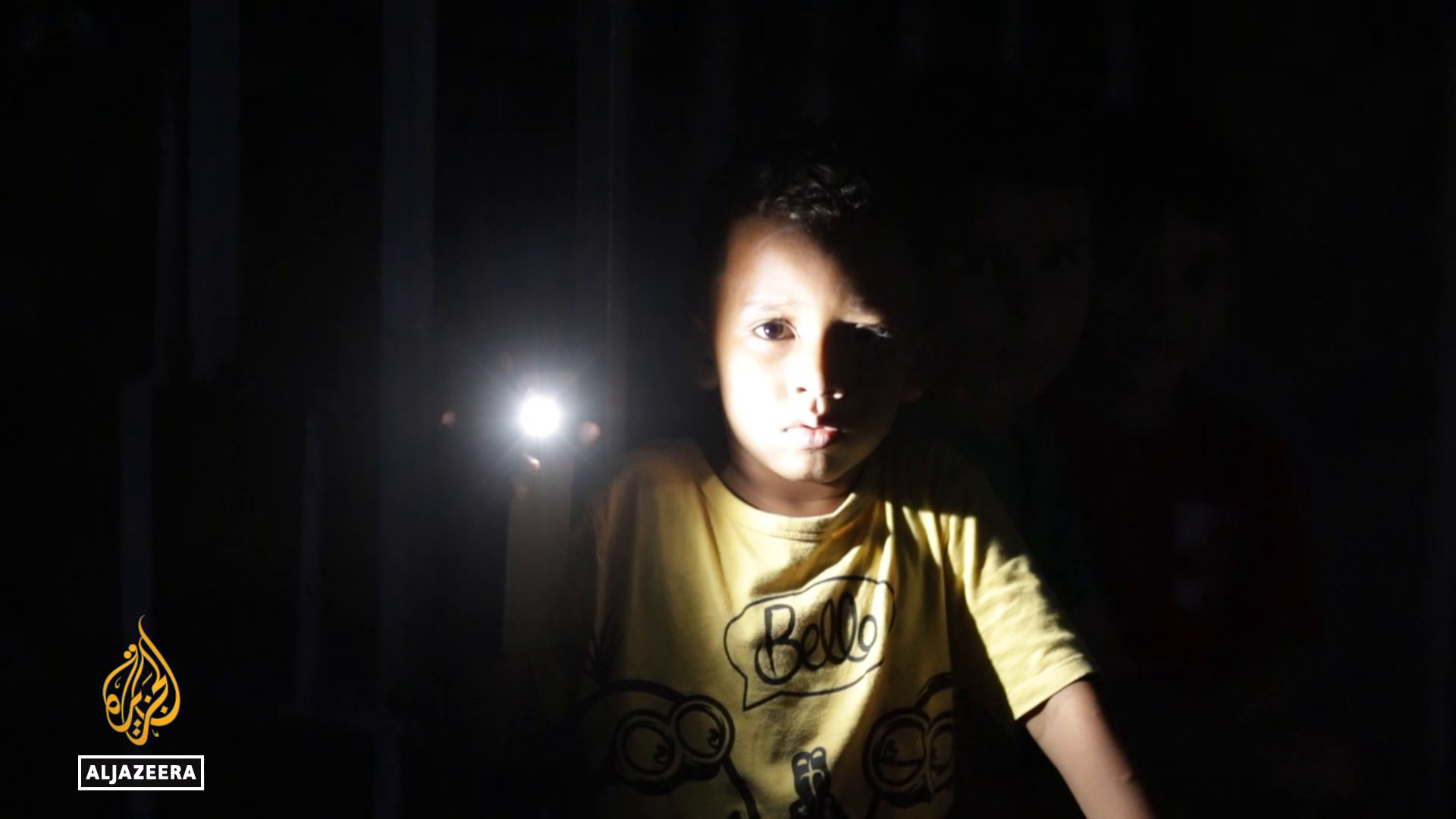 Video thumbnail for Venezuelans report ongoing power cuts: Blackouts and service shortages persist