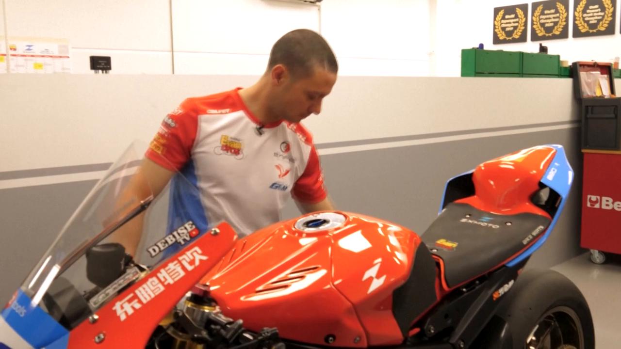 Video thumbnail for Hungary: ZXMOTO motorcycle made to 'compete at high level' - racing team leader.