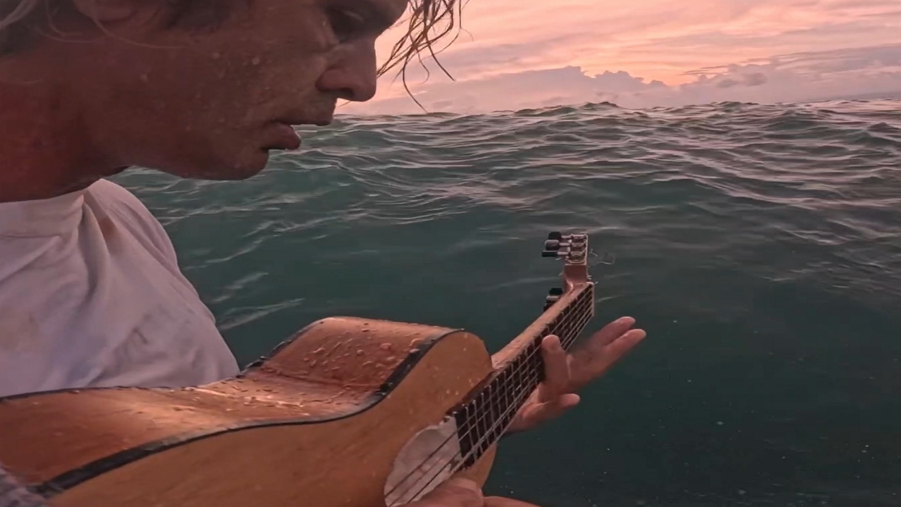 Video thumbnail for Surfing in Lombok: A unique blend of waves and music