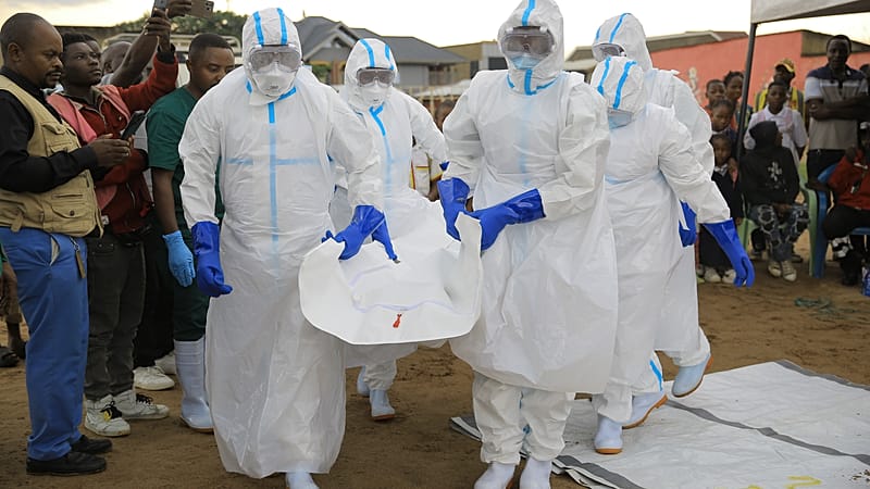 Video thumbnail for DR Congo: Young doctor dies of Ebola as cases surge beyond epicentre