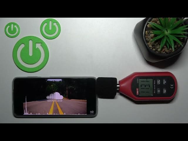 Video thumbnail for What is the Loudest Speaker Volume Available on Motorola Moto G82 - Speaker Volume Test