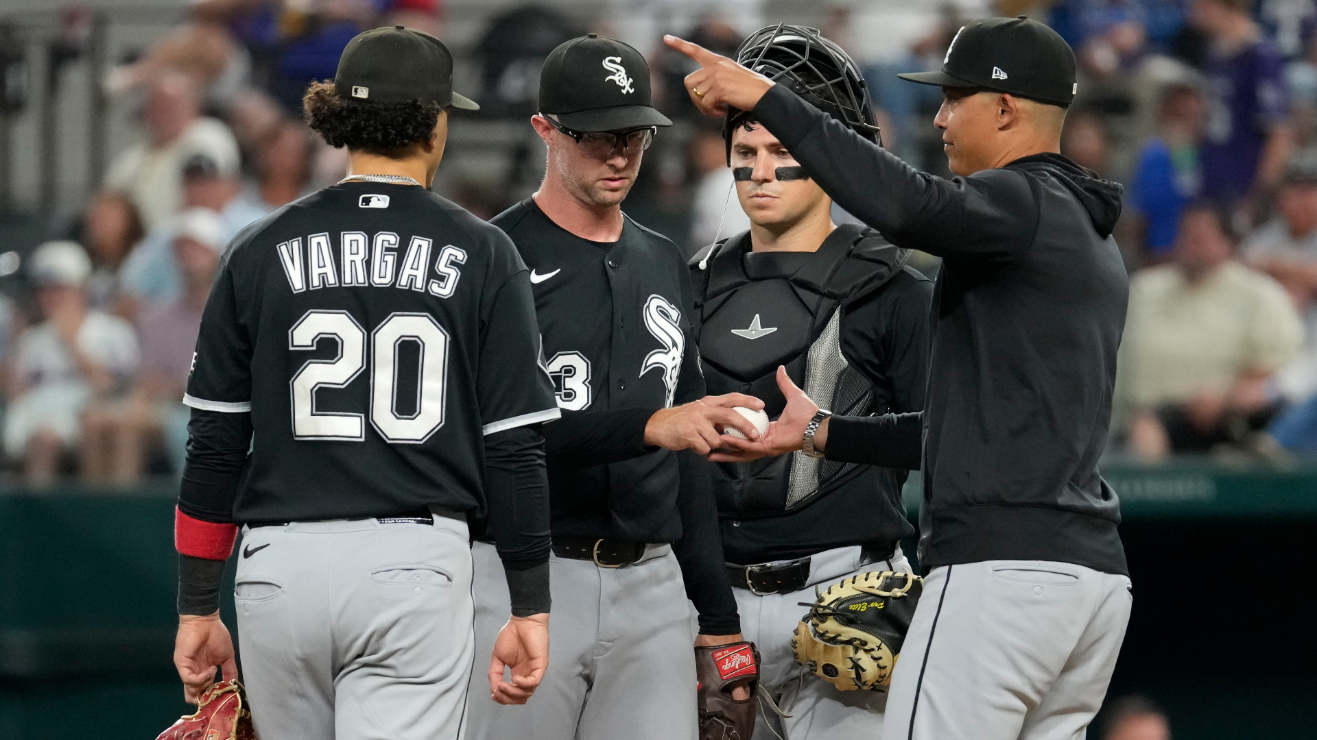 Video thumbnail for White Sox's Trade Strategy: Cautious Moves for Future Success