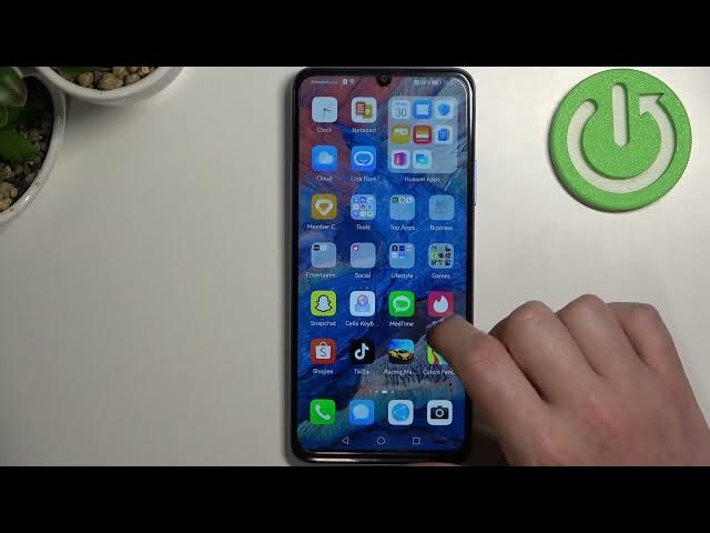 Video thumbnail for Huawei Nova Y70 - Is Fortnite Available