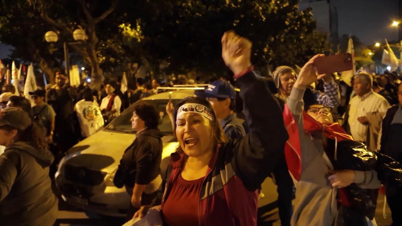 Video thumbnail for Peru: Citizens march in Lima as Fujimori takes lead in ultra-close election count.