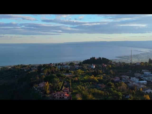 Video thumbnail for DJI Mini 5 Pro vs 4 Pro - Med Tele Mode