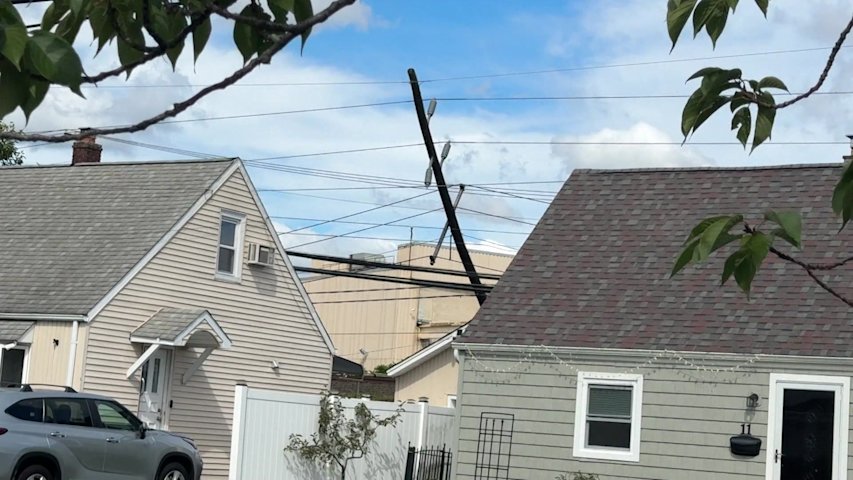 Video thumbnail for Multiple power outages causing disruptions around Hicksville