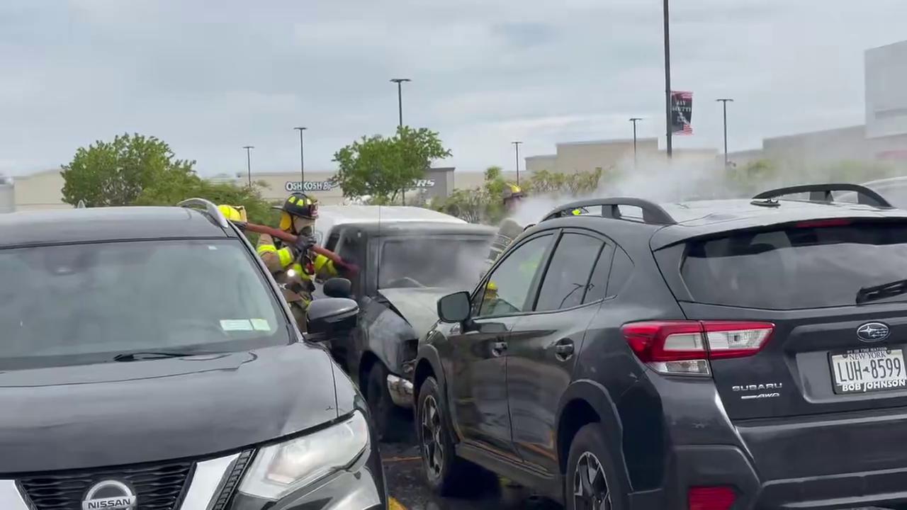 Video thumbnail for US: Truck Fire Extinguished in Henrietta Parking Lot.