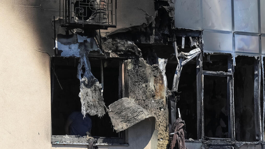 Video thumbnail for Ukraine strikes inside Russia as Moscow accused of increasingly brutal attacks