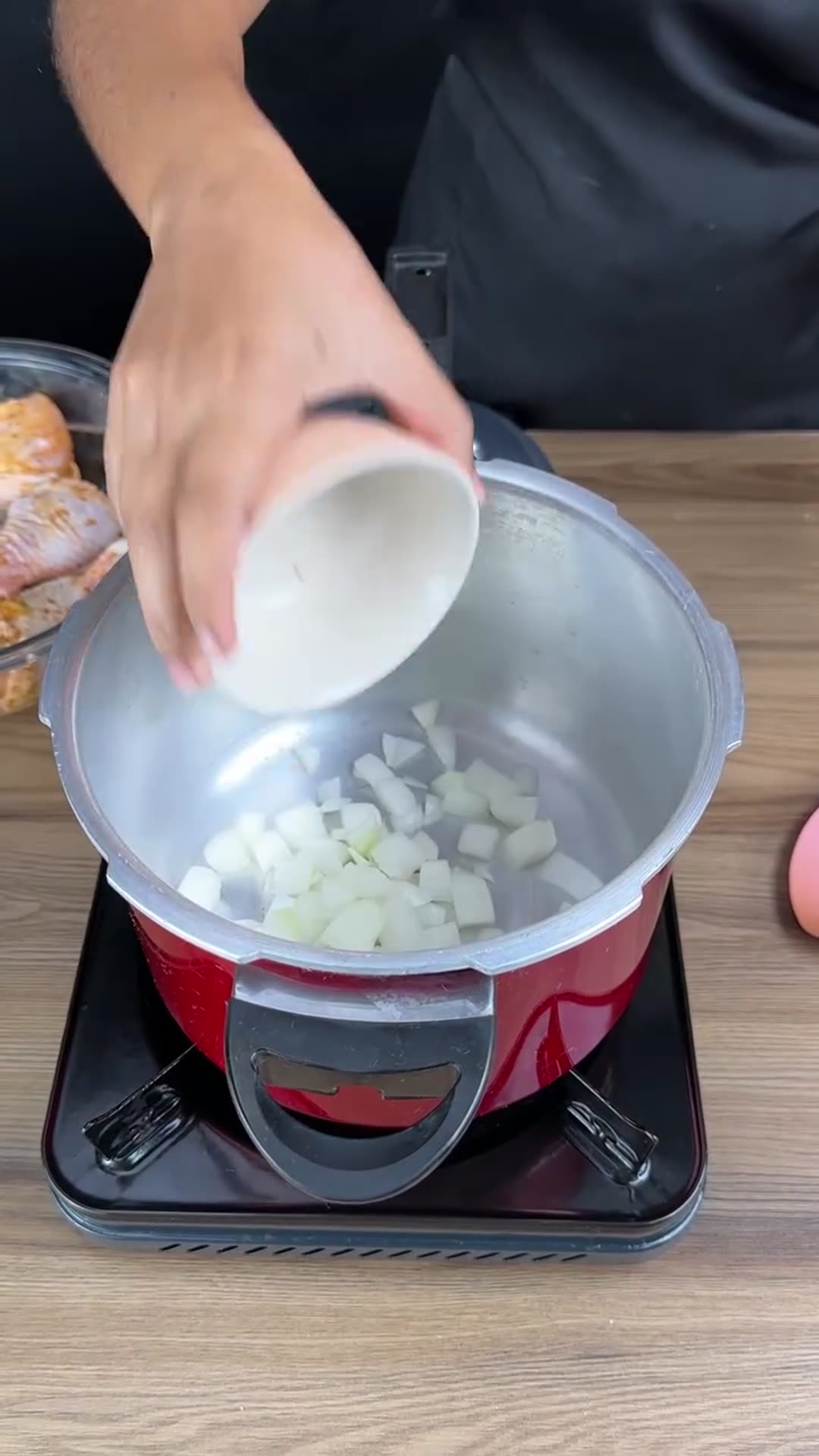 Video thumbnail for Today we'll make pressure cooker chicken without oil and without water