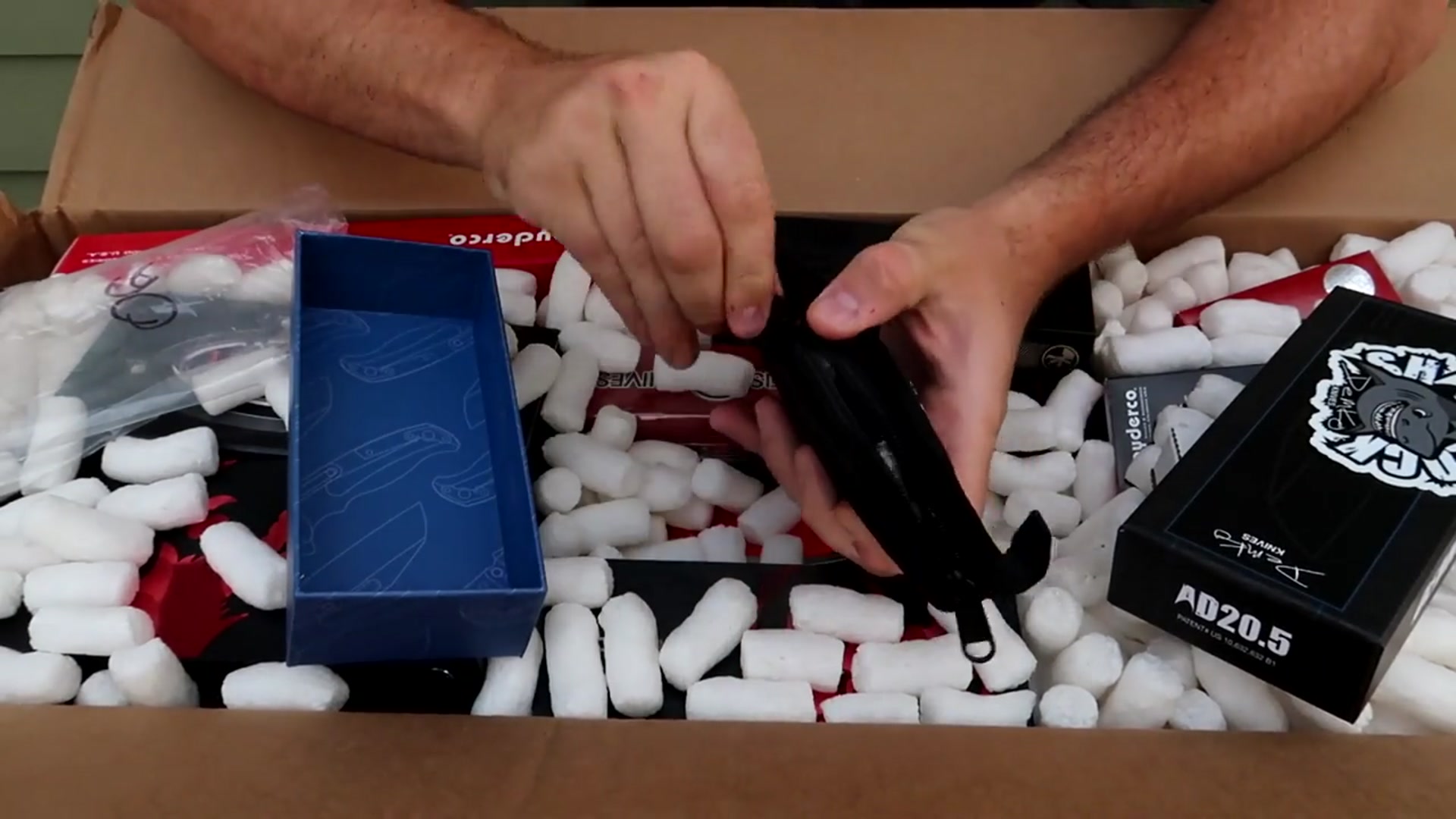 'Video thumbnail for $3000 Knife Mystery Box'