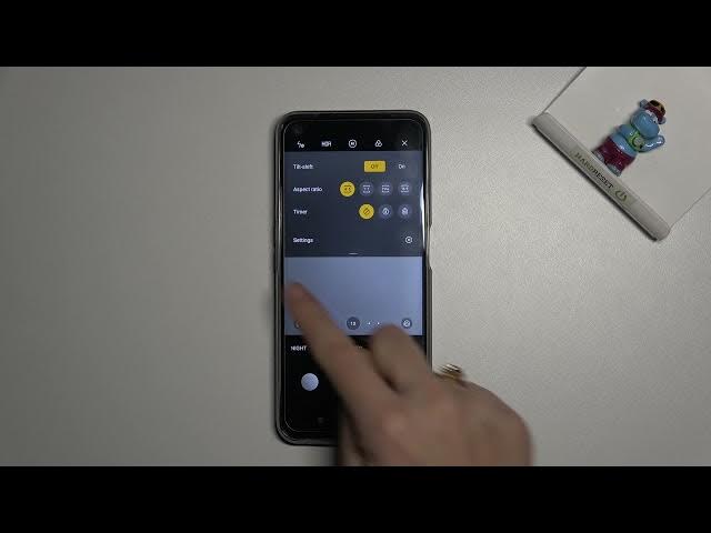 Video thumbnail for How to Turn On or Off Camera Mirror Effect on Realme 8i – Photo Mirror