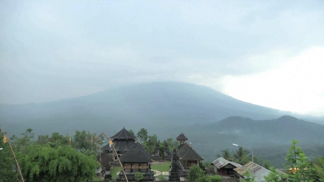 Video thumbnail for Indonesia: Indonesia offers travel discounts to boost holiday mobility.