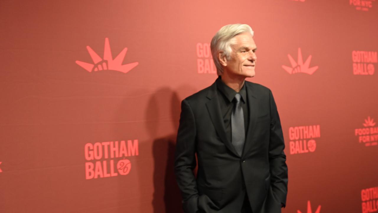 Video thumbnail for NY: Food Bank for New York City's 4th Annual Gotham Ball�- Arrivals 9.