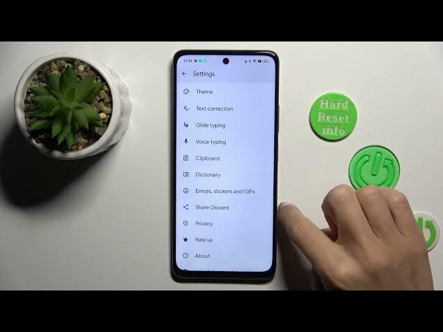 Video thumbnail for How to Turn On & Turn Off the Emojis Suggestion Function on OPPO A2