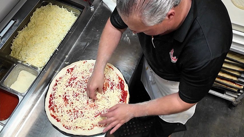 Video thumbnail for Frantoni’s Woodbury location to close as community rallies behind beloved pizzeria