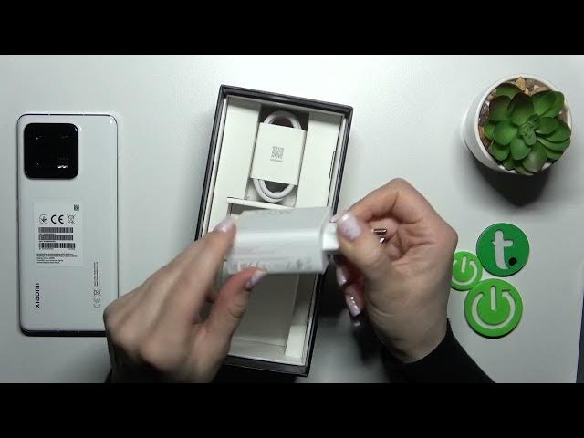 Video thumbnail for Does XIAOMI 13 Pro Come With Charger?