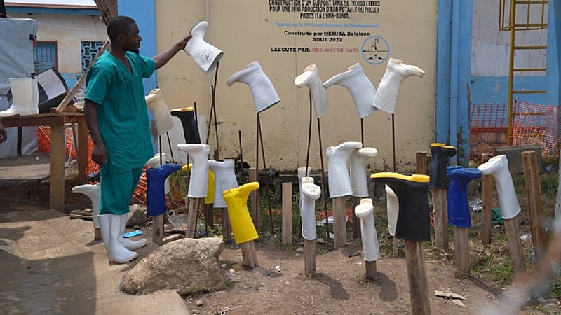 Video thumbnail for Ebola fears keep pregnant women away from healthcare in eastern DRC