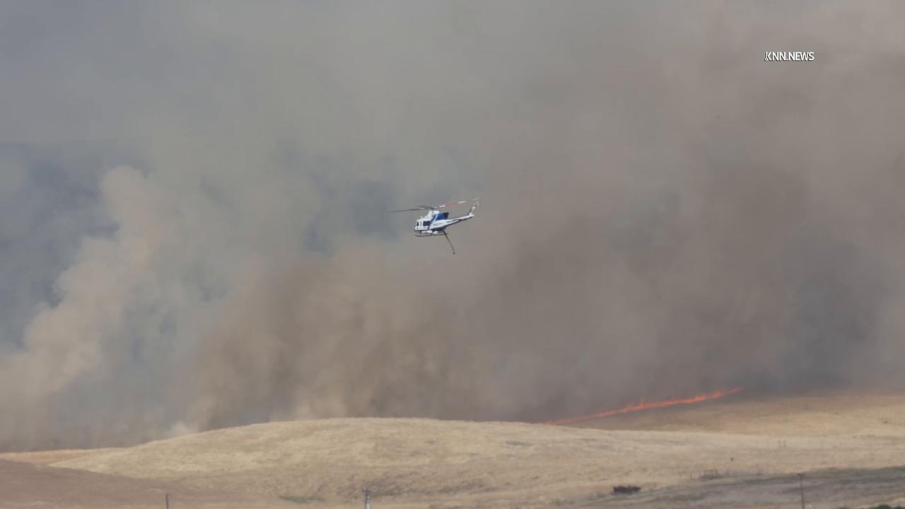 Video thumbnail for US, Bakersfield: Bakersfield Massive Fire Consumes Thousands of Acres.