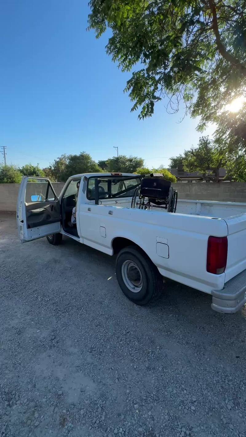 Video thumbnail for Unloading a Wheelchair from a Pickup Truck with Lift Assist