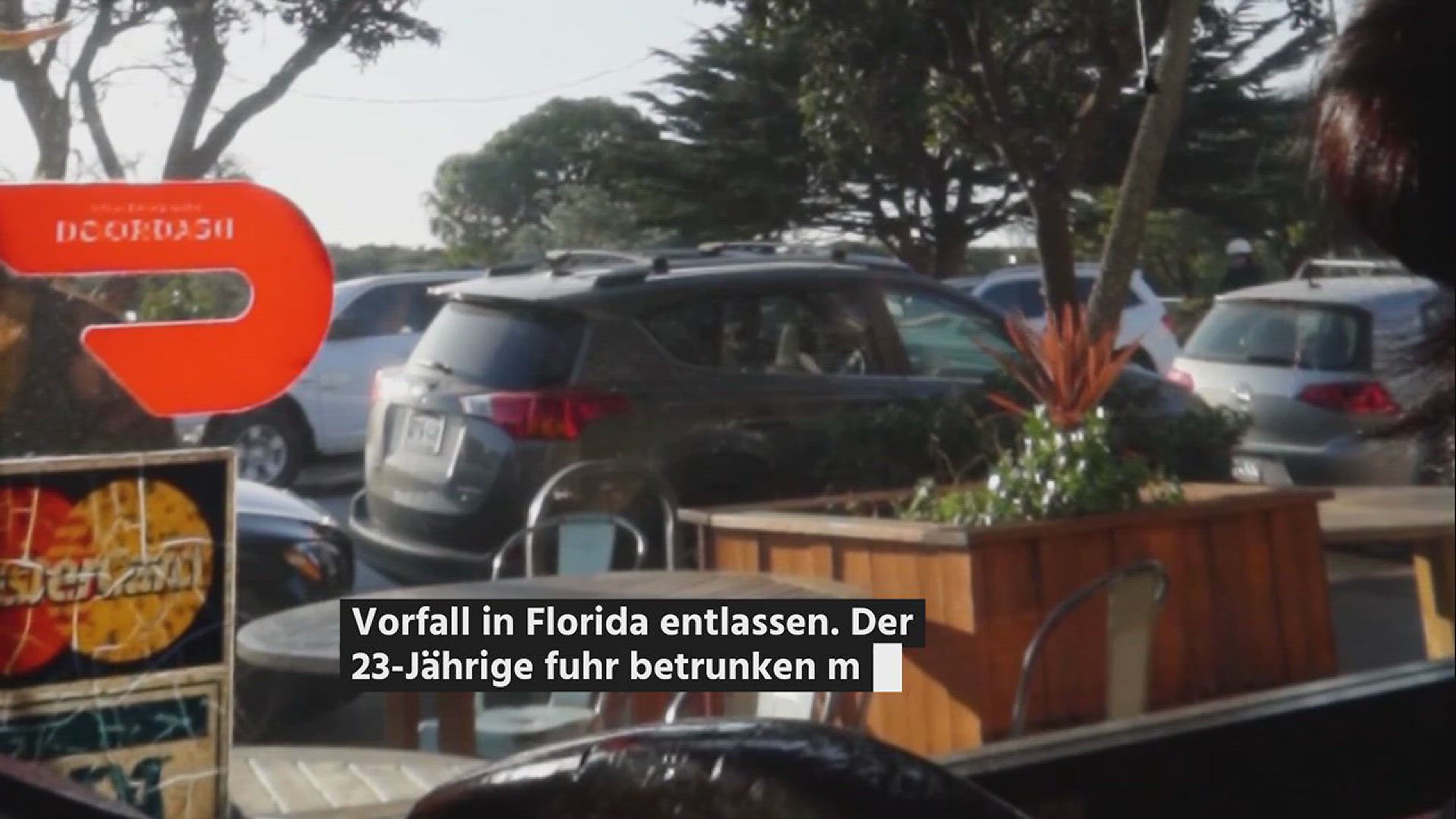 'Video thumbnail for Betrunken in Restaurant gekracht – Browns trennen sich von Lonnie Phelps'