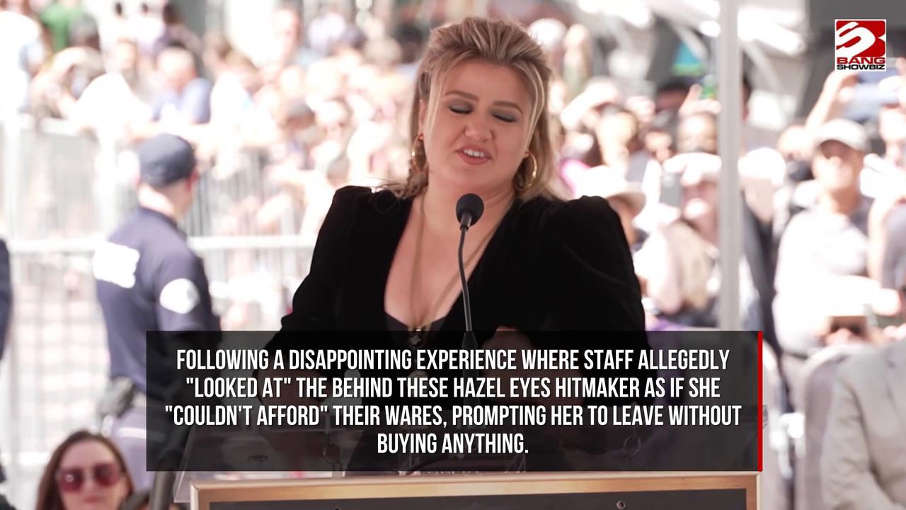 Video thumbnail for Kelly Clarkson slams New York store for treating her 'like Julia Roberts' character in Pretty Woman'.