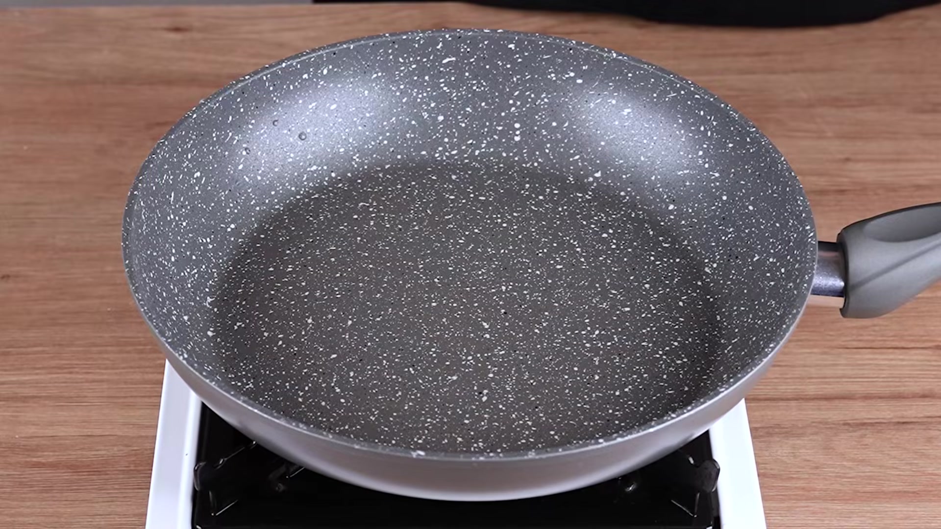 Video thumbnail for A genius trick with coffee that everyone should know(720P HD)