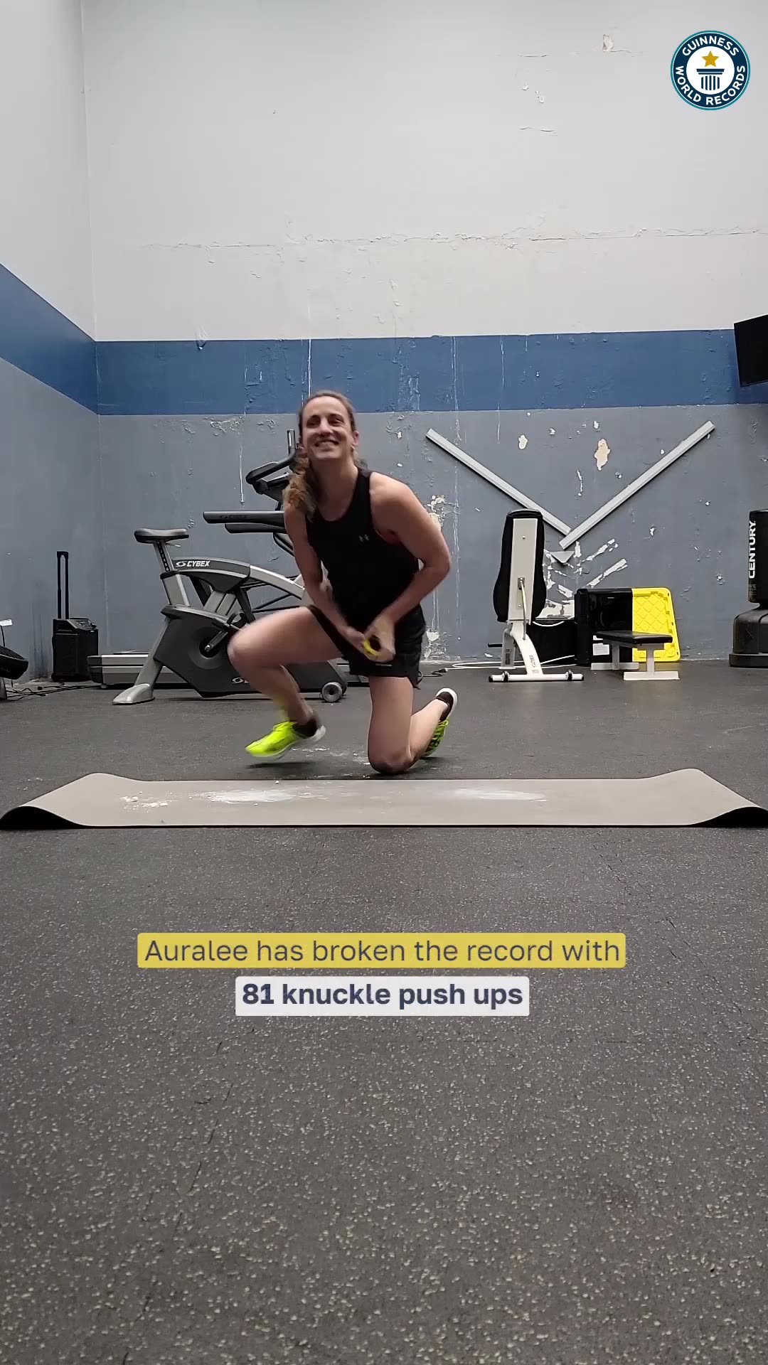 Video thumbnail for Most knuckle push ups in one minute (female)  81 by Auralee Strege