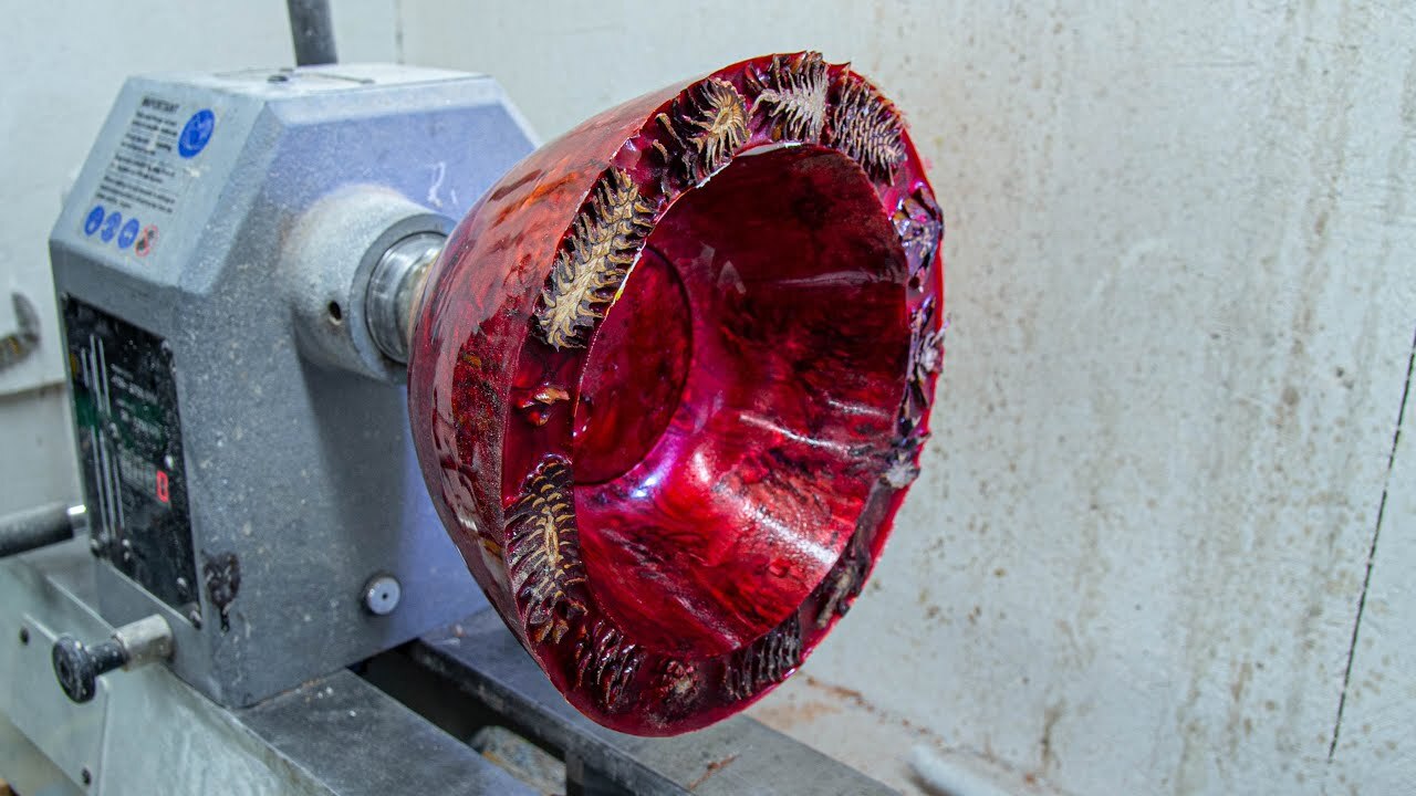 Video thumbnail for Woodturning - Hybrid Pine Cones on FIRE