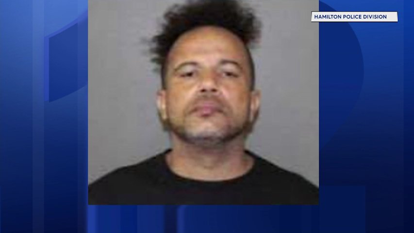Video thumbnail for Man arrested for robbing QuickChek in Hamiliton; second suspect on the run