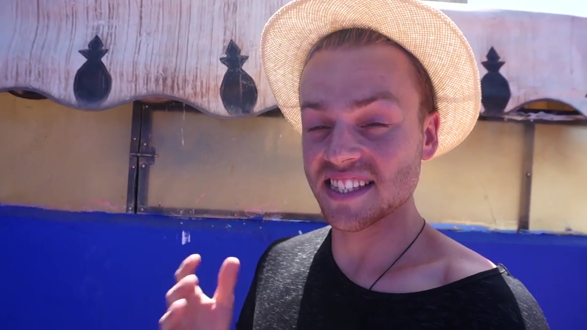 'Video thumbnail for TRAVEL in MOROCCO for EXTREMELY CHEAP المغرب'