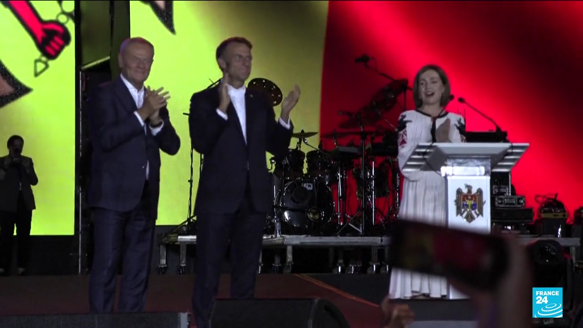 'Video thumbnail for EU leaders urge Moldova to steer clear of Russia'