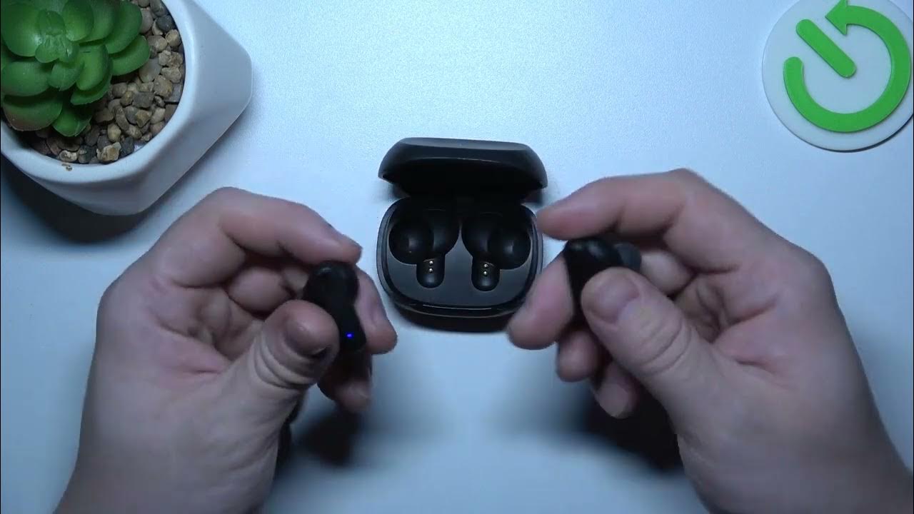 Video thumbnail for How to Turn On & Turn Off the SKULLCANDY Smokin Buds
