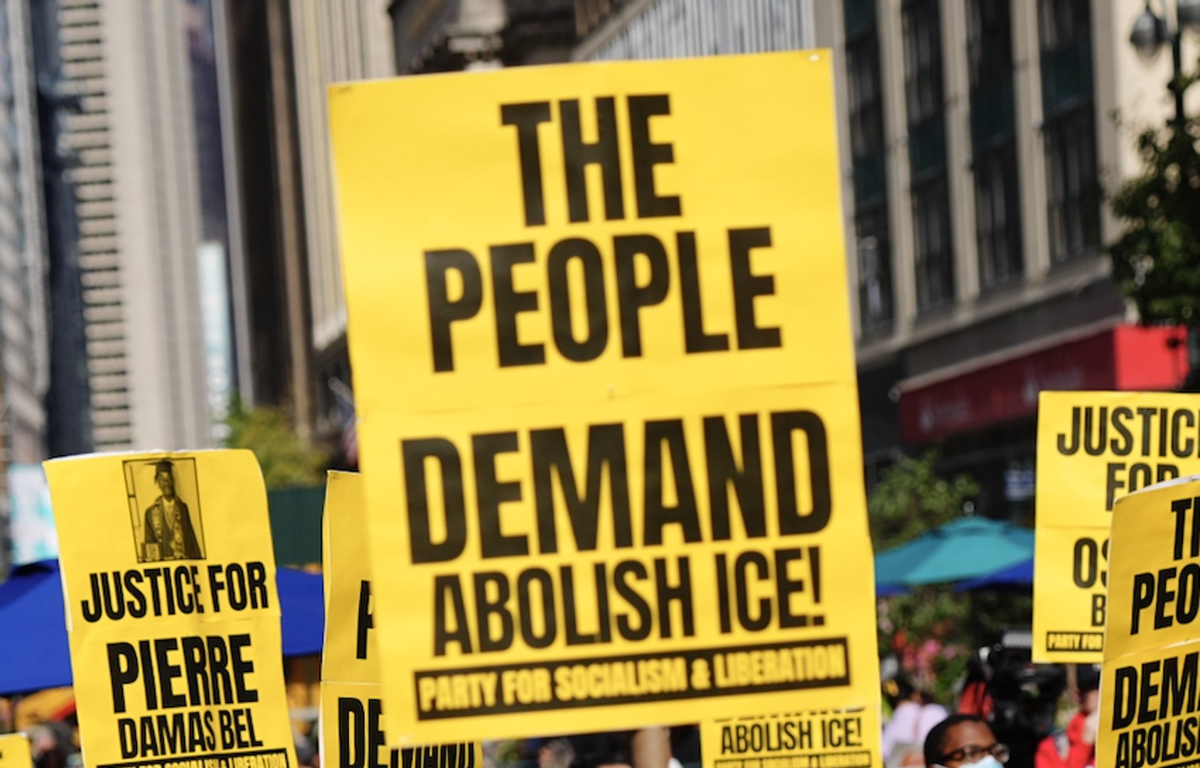 Video thumbnail for Anti-ICE protests in New York after man shot in car with child