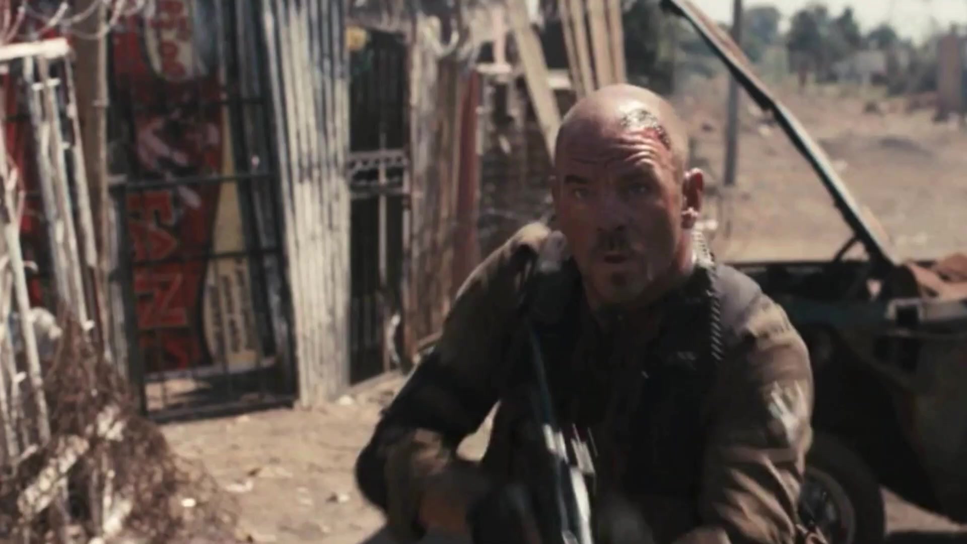 Video thumbnail for District 9 Ending Explained