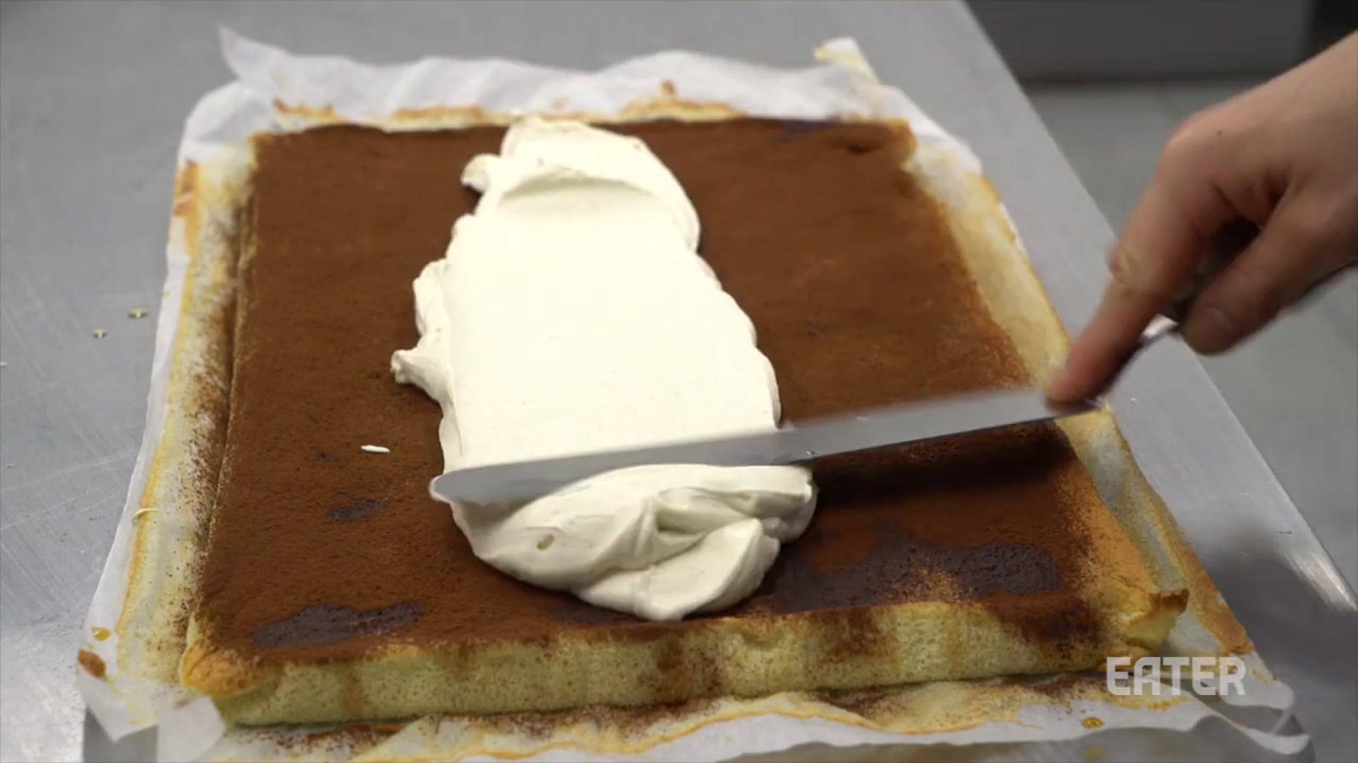 Video thumbnail for Making Roll Cakes at Toronto_s Neo Coffee Bar(720P_HD)