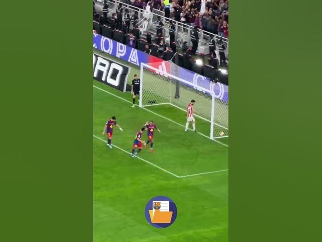 Video thumbnail for GOLAZO DE RAPHINHA DESDE LA GRADA 💣