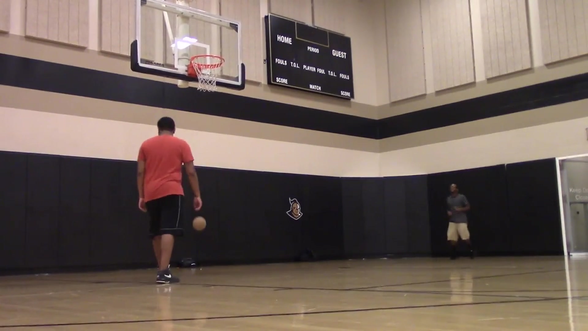 'Video thumbnail for 6'1 Isaiah Rivera First Dunk Session of the School Year :: 10 Feet'