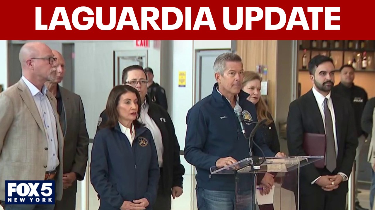 Video thumbnail for FULL: Update on LaGuardia Airport collision