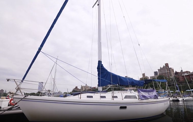 Video thumbnail for Road Trip Close to Home: Set sail from Brooklyn Bridge Marina with Brooklyn Sail