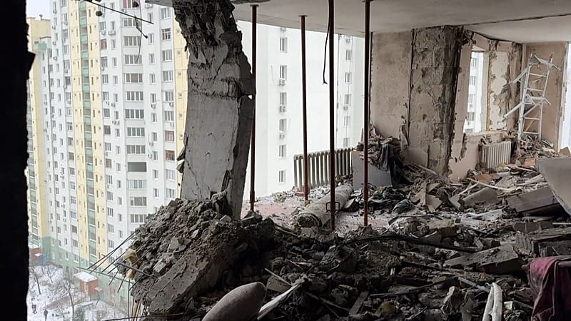 Video thumbnail for Russian airstrike on multiple residential buildings in Kyiv leaves 4 dead, 24 injured