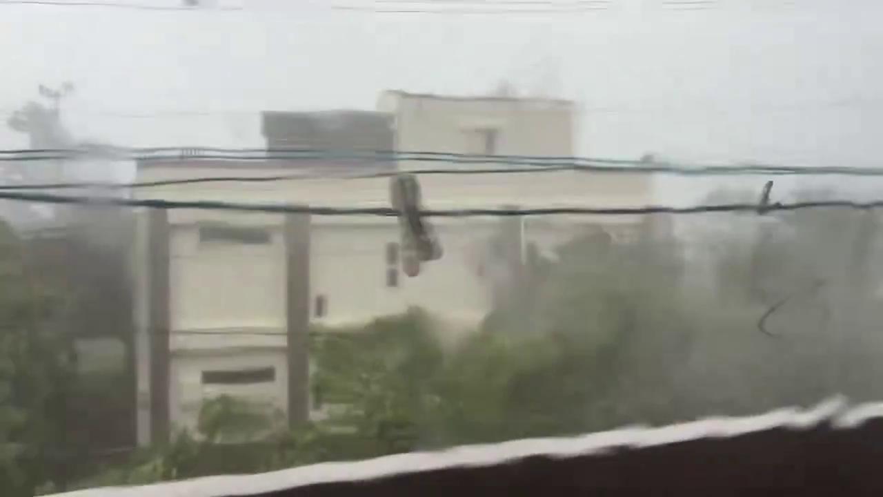 Video thumbnail for Japan: Typhoon Dolphin Brings Strong Winds and Heavy Rain to Amami and Okinawa 7.