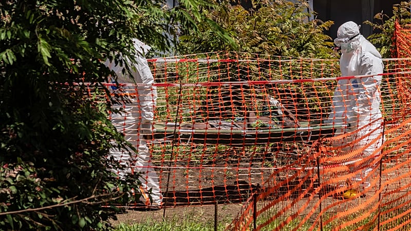 Video thumbnail for Ebola: DR Congo builds new isolation units as spread continues