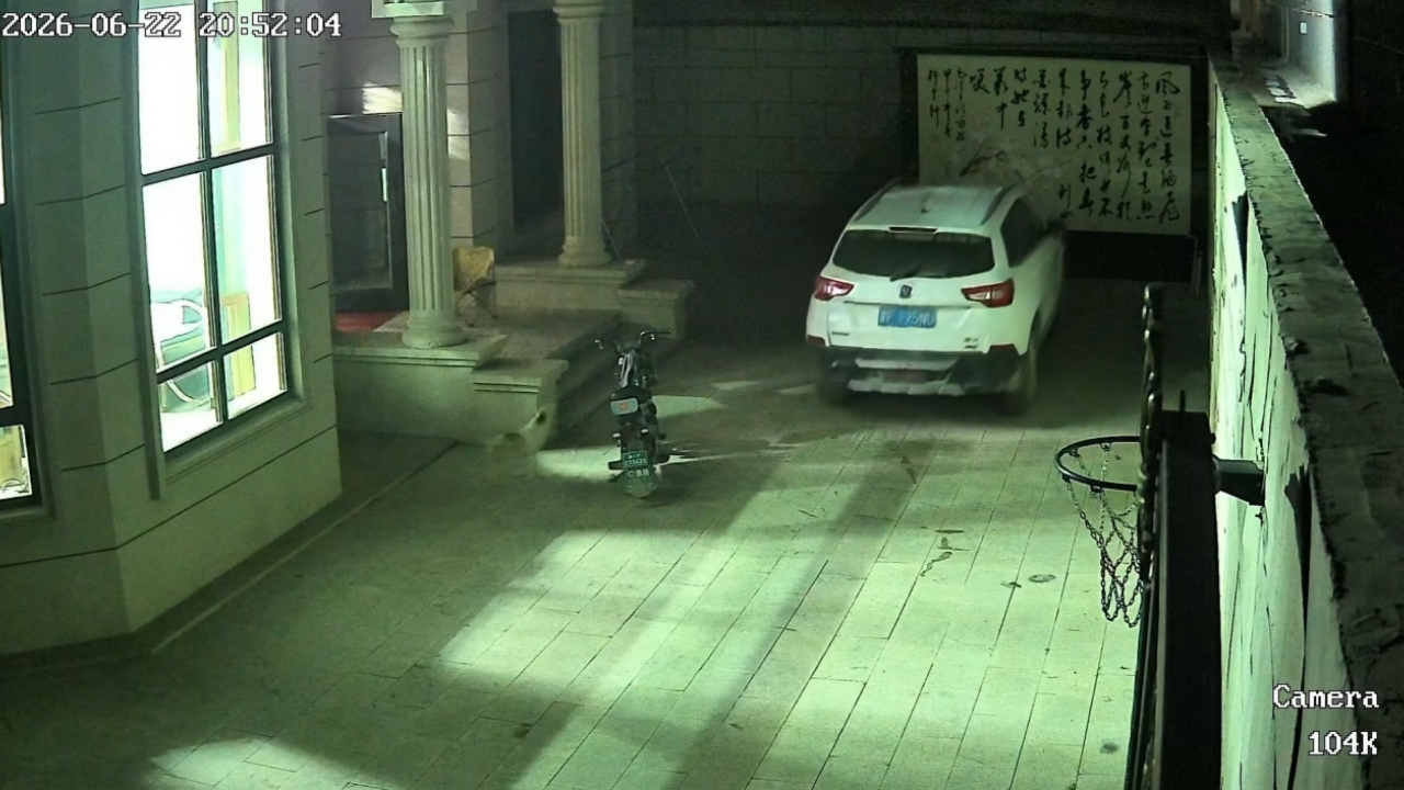 Video thumbnail for Car Rolls Backward on Its Own in Hebei Garage!