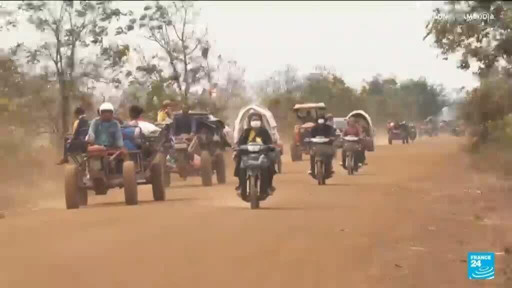 Video thumbnail for Thai-Cambodian clashes resume despite ceasefire